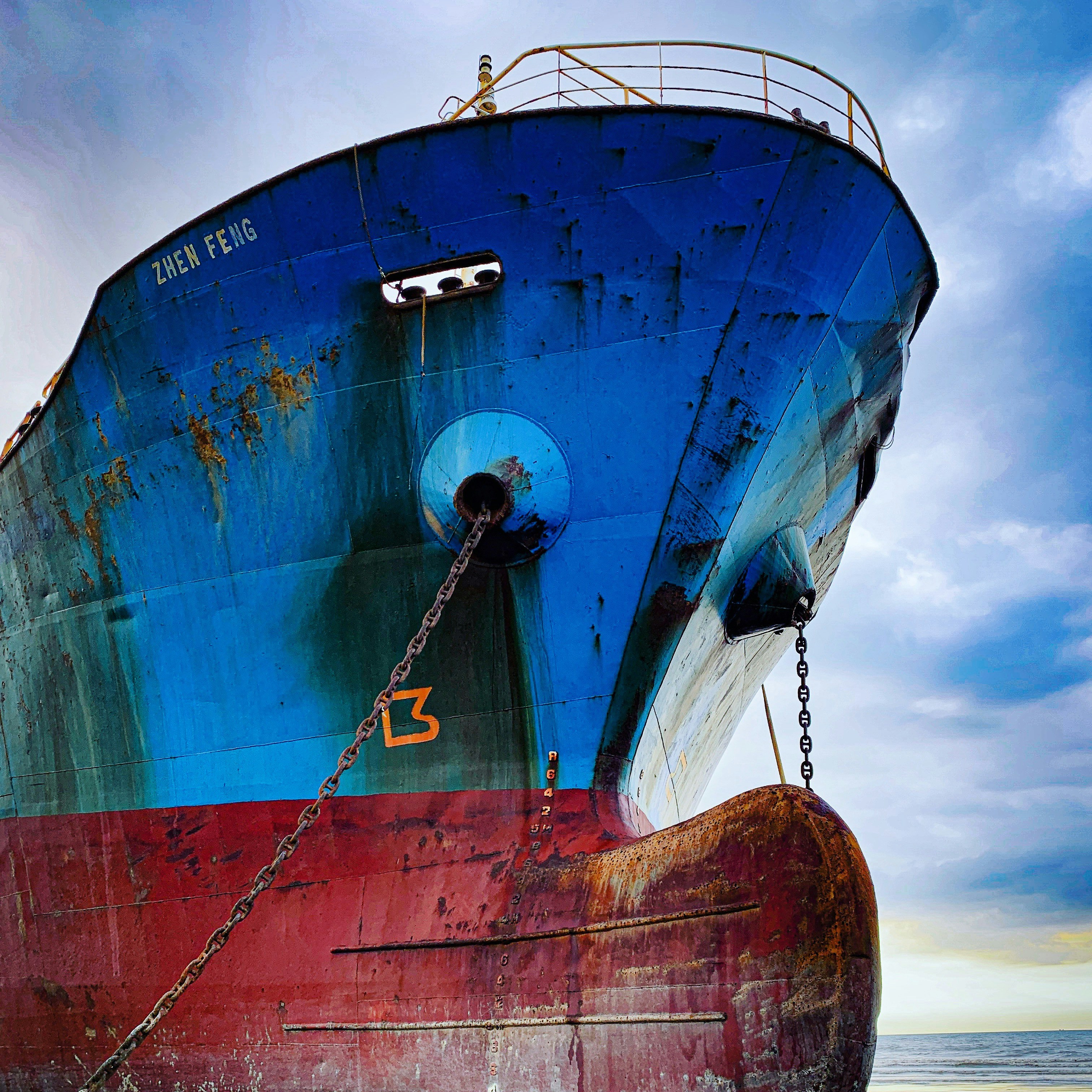 DUX Ship Recycling — vessel arriving at the yard