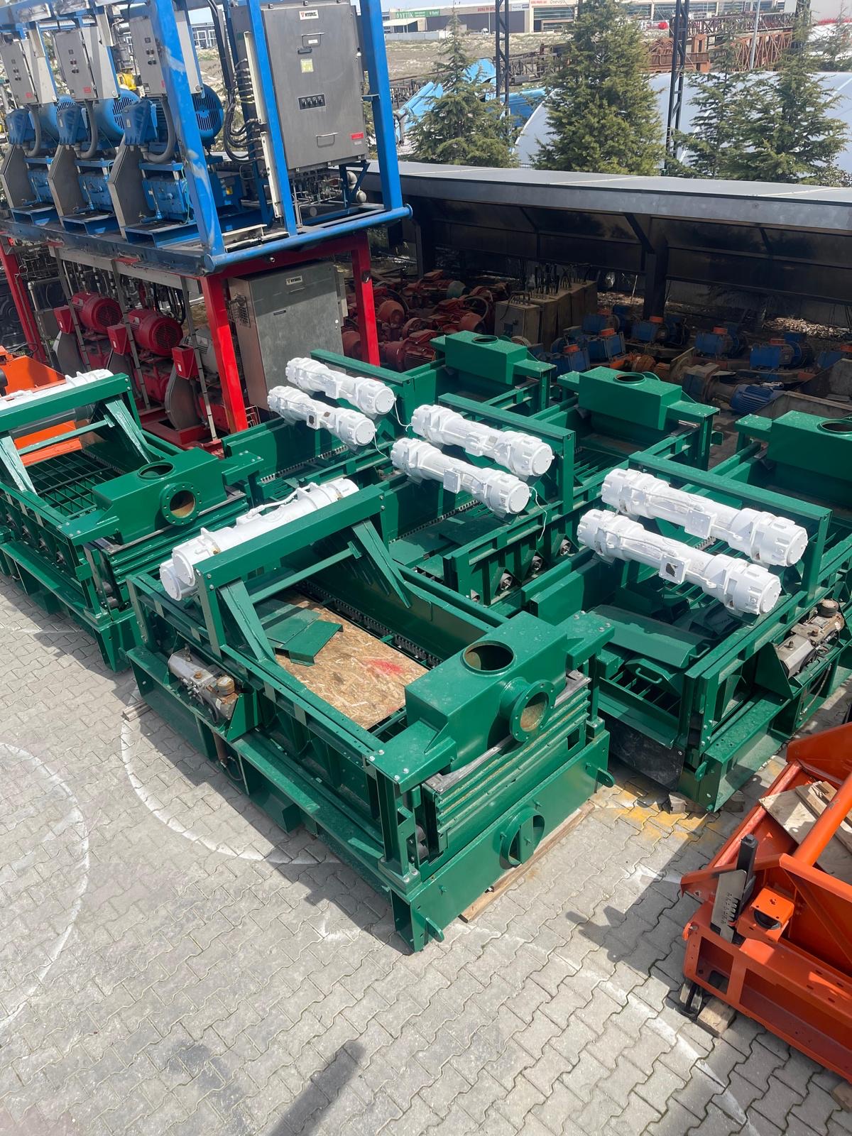 Aerial view of Derrick shaker stock at the yard